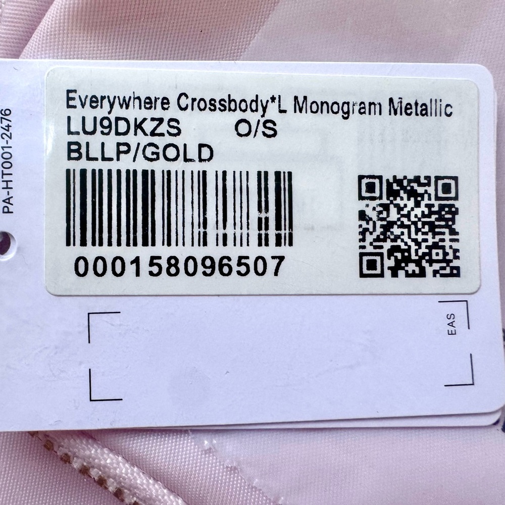 NWT Lululemon Everywhere Crossbody Bag 2L Monogram Metallic Blissful Pink/Gold - Picture 8 of 13